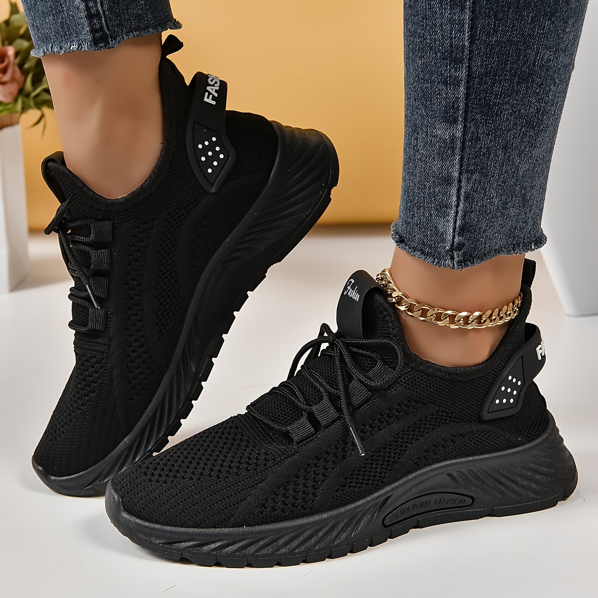 knitted sports shoes women s lightweight lace low top details 3