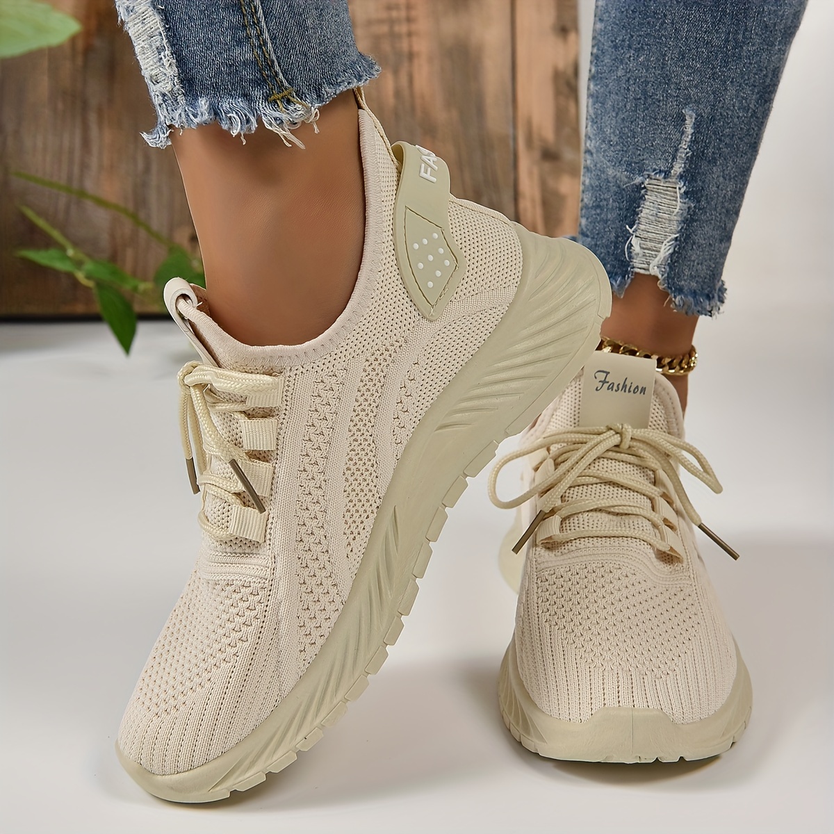 knitted sports shoes women s lightweight lace low top details 5